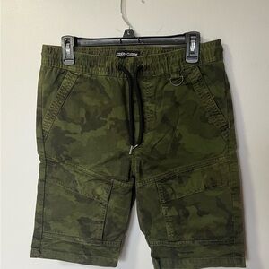 Modern Culture Men's Green Camo Cargo Shorts